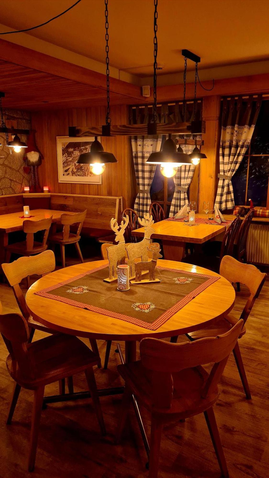 Hotel Mira Sedrun Kültér fotó