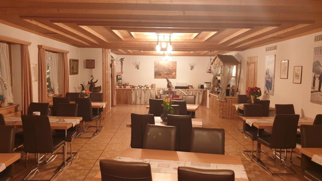 Hotel Mira Sedrun Kültér fotó